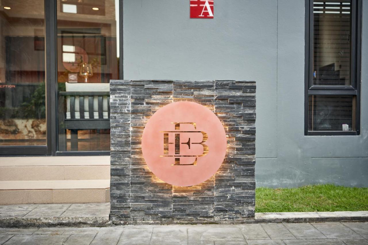 Be Phrasingh Hotel Chiang Mai Exterior foto
